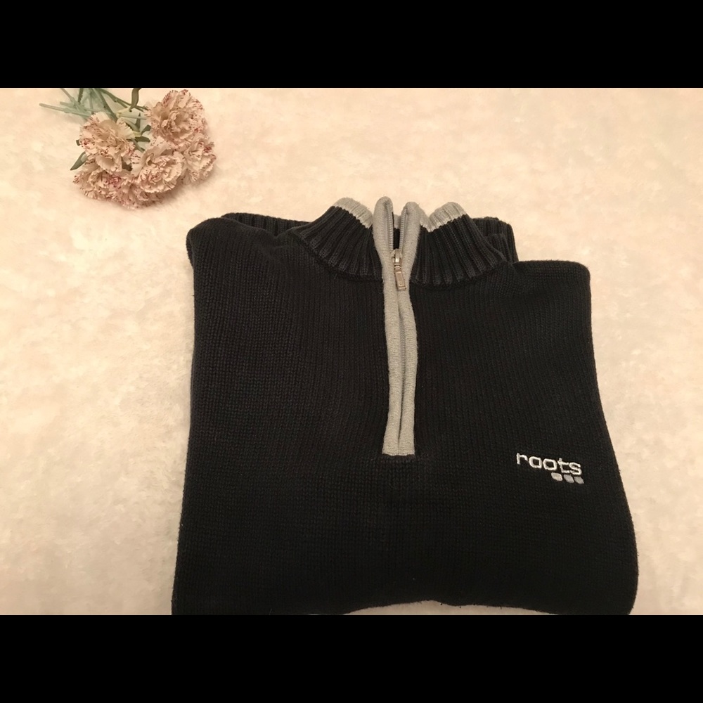 🌲$10or4/$20🌲 Roots Zip-up Sweater
